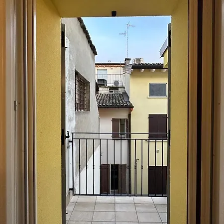 Apartment Le Stanze Dei Pico 4 Camera Queen Moderna Con Balcone E Wifi In Piazza Costituente *